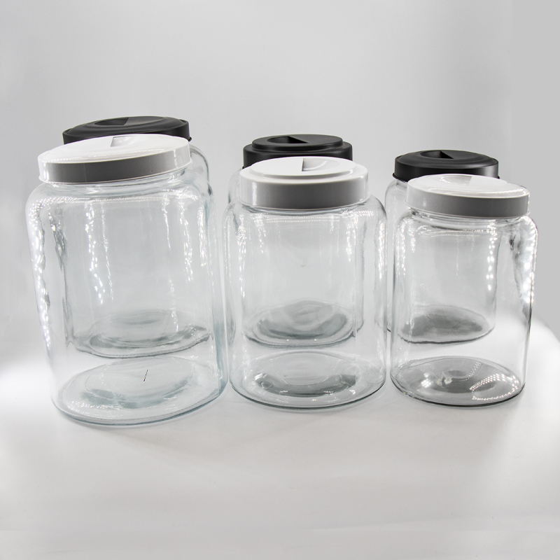 Wholesale glass food storage canister jars set with metal lids for kitchen